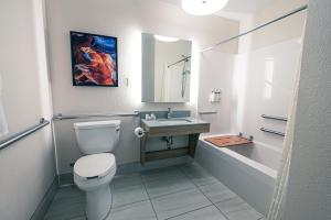 Queen Studio - Disability Access room in Candlewood Suites Merrillville an IHG Hotel