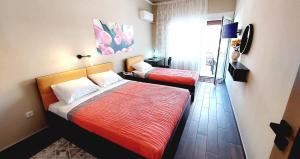 VISTA MARE beachfront apartment.