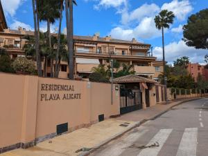 Marbella - Playa Alicate 2br holiday apartment