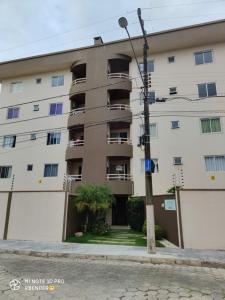 Apartamento completo em Joinville no Costa e Silva - Há 50 km das Praias SC