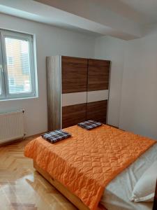 Georges apartment