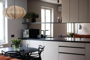 New Chic & Minimal Old Town Flat