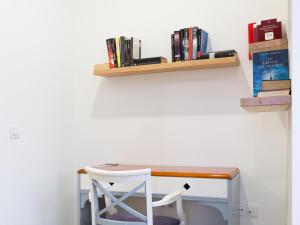 Apartamento Minimalista con Terraza, WiFi y a 1 Minuto de la Playa - ES-279-4