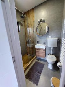 Che Private Rooms Banovci