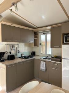 Les mobil homes de Naka , camping le NOVELA