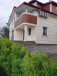 Sea view triplex villa