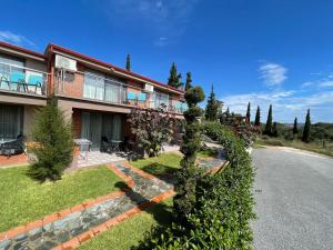 Village Mare Residences