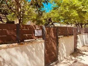 Louvros Luxury Suites - Dafnila