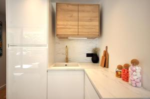 Appartements MONACO # MENTON - PARKING - POOL - CLIM - NEW - LUXURY - Beach & Sun - : photos des chambres
