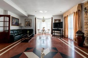 Stars House Sevilla.Con piscina,10 min de Sevilla