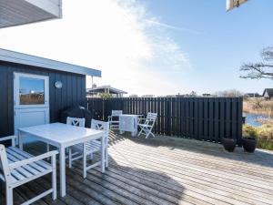 4 person holiday home in Fanø-By Traum
