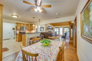 Dog-Friendly Wills Point Home with Grill on 10 Acres