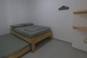 Apto 1er piso frente a la playa y con piscina