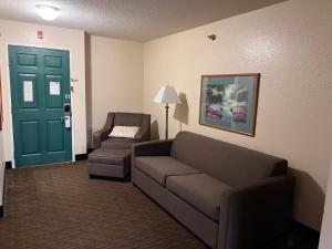 King Room with Spa Bath room in GrandStay Hotel and Suite Waseca