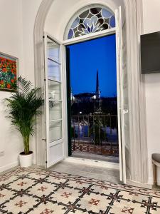 Picassos Deluxe Puerta Verde