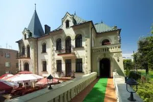 扎梅克德尔斯拉瓦住宿加早餐旅馆 - 平丘夫