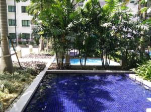 Indah Alam Condo