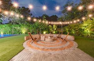 Cool Villa Northwest Miami BY THE GLAMHOMES