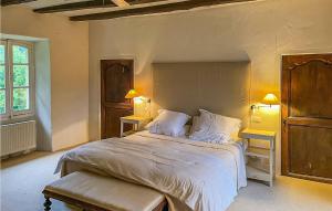 5 Bedroom Gorgeous Home In Sarrazac
