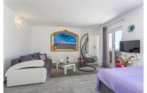 Gorgeous Apartment In Stara Baska With Wifi 