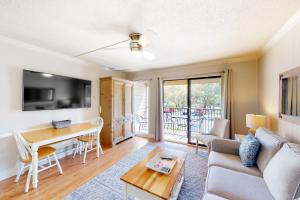 HH Beach & Tennis 134A