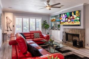 20 Disc-Modern-King Bed, Jacuzzi, Fire Pit, BBQ
