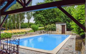 Maisons de vacances Stunning Home In Monsgur With 7 Bedrooms, Sauna And Outdoor Swimming Pool : photos des chambres