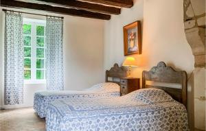 Maisons de vacances Holiday home Luche Pringe O-925 : photos des chambres