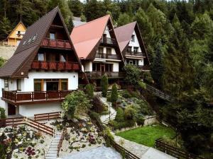 Comfortable holiday villa with a private garden Szczyrk
