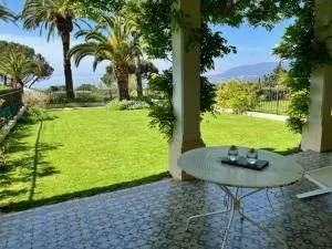 Splendide appartement avec piscine et jardin face à la mer - FR-1-726-2 - 加桑