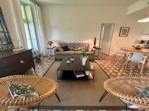 Appartements Splendide appartement avec piscine et jardin face a la mer - FR-1-726-2 : photos des chambres