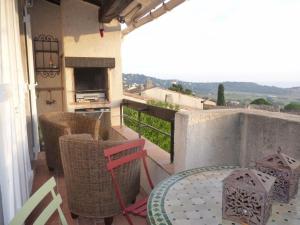 Maisons de vacances Mas 2 chambres avec piscine et tennis a La Croix-Valmer - FR-1-726-8 : photos des chambres