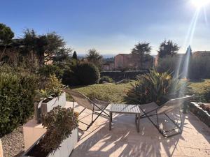 Appartements Appartement renove 2 chambres avec piscine et tennis a La Croix Valmer - FR-1-726-12 : photos des chambres