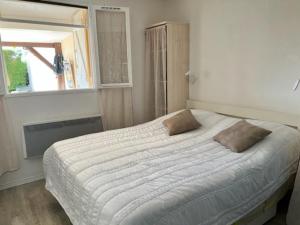 Appartements Mas renove 4 pers, terrasse, piscine, proche plages - FR-1-726-4 : photos des chambres