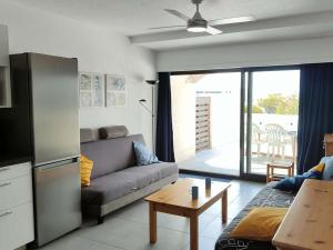 T2 avec Terrasse, Vue Port, Parking Privé, Espace Aquatique, et Plus - 4 Couchages - FR-1-195-99