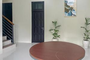 RedDoorz Syariah near Stasiun Madiun 2