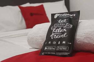 RedDoorz Plus @ Alun Alun Nganjuk