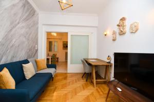 Athens Stylish next to Acropolis, Metro stop Fix