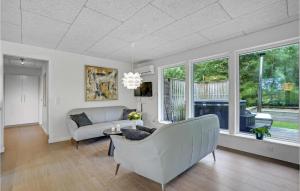 Four-Bedroom Holiday Home In Spottrup