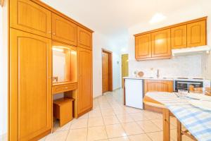 Giannis apartments 3