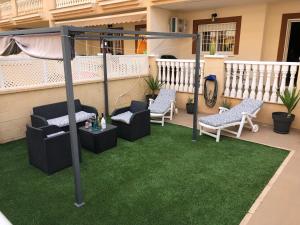 Magnificent Apartment Mar de Cristal, Pl Baja Urb private, leisure and swim 1