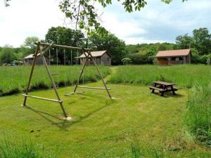 Le champ radis GÎTES 4 chalets au long du Canal du Nivernais
