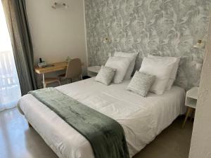 Hotels Logis Hotel De La Clape : photos des chambres