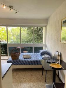Studio au cœur d'Aix avec balcon et parking