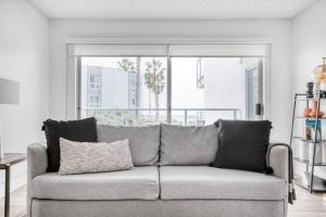 Redondo Beach 1BR w Pool Gym WD nr Beach LAX-615