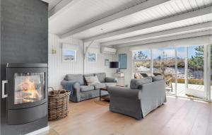 3 Bedroom Cozy Home In Ringkøbing