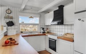 3 Bedroom Cozy Home In Ringkøbing
