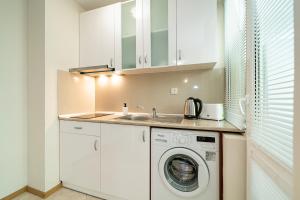 Varna Central Apartment & Studio