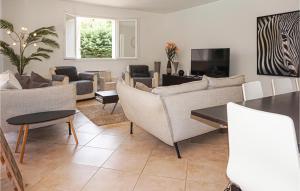 Gorgeous Home In Bédarieux