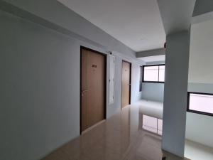 Tiara Place